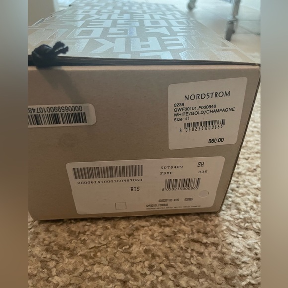 Golden Goose Sz 41 - Picture 6 of 7